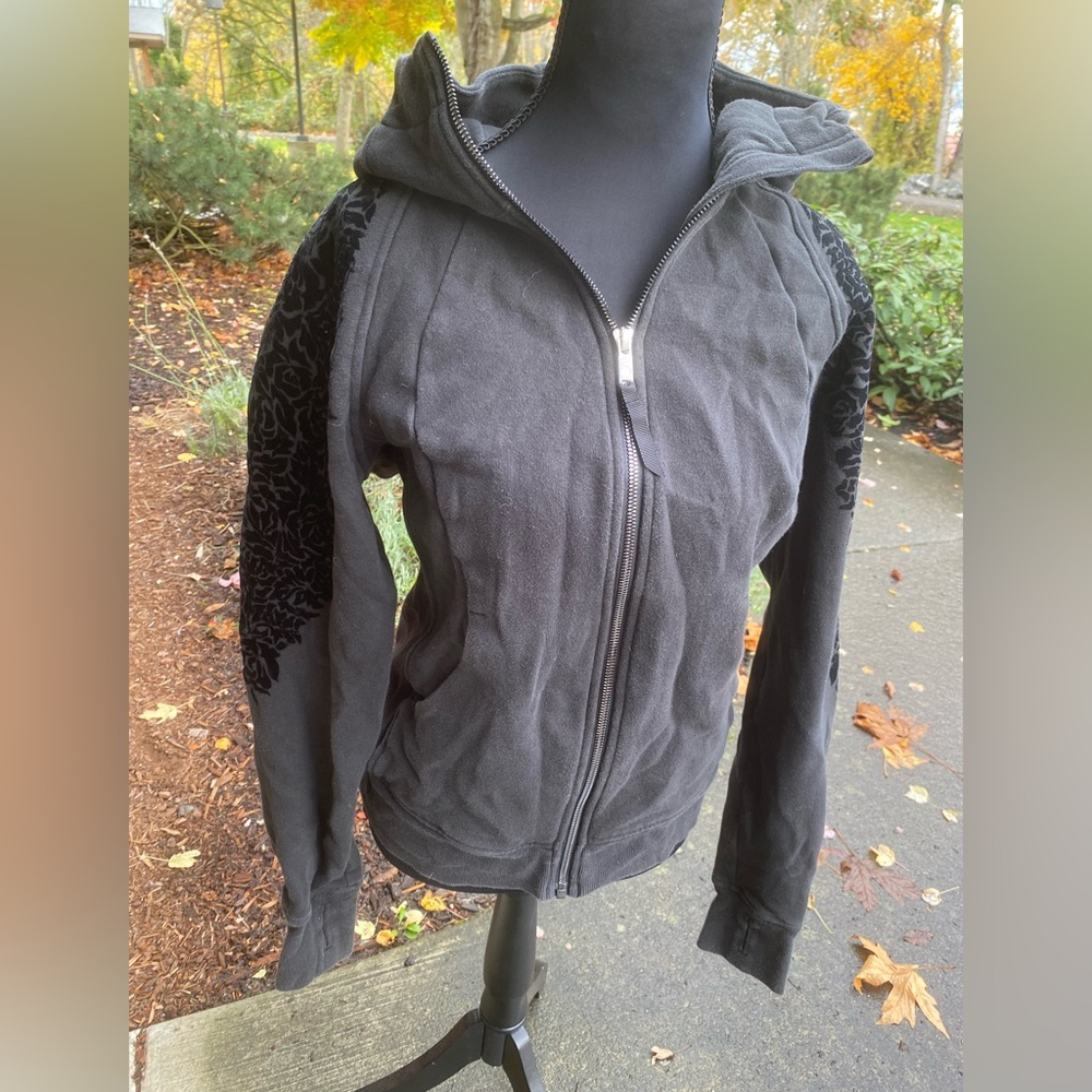 Lululemon Athletica Black and Gray Apparel